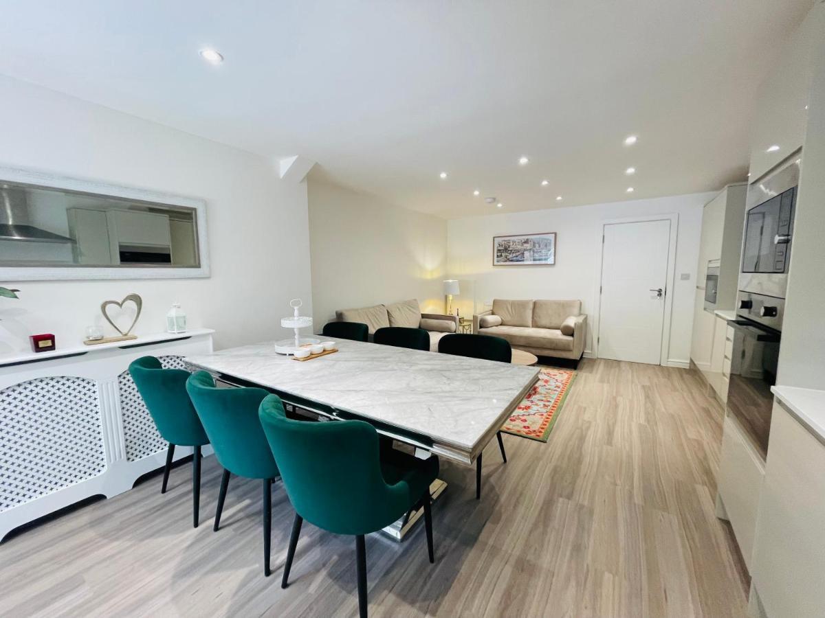 Riverside Premium En Suite Double Room E14 لندن المظهر الخارجي الصورة